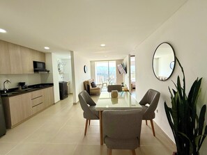 Interior - 27.1 Cool Apartment With pool & parking. (Sabaneta)