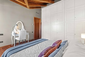 Basic Room, Non Smoking, Kitchenette | Free WiFi - Stylish Penthouse in Sesto San Giovanni (Sesto San Giovanni)