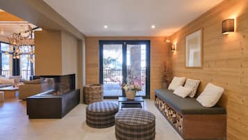 Tv, pejs, dvd-afspiller