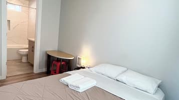 1 bedroom, desk, free WiFi, bed sheets