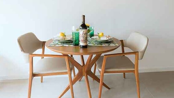 Desk, laptop workspace, free WiFi - Villa Langma (Campos do Jordão)