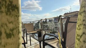 Apartment, 2 Bedrooms, Accessible, Smoking | Balcony