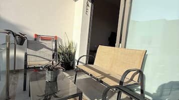 Apartment, 2 Bedrooms, Accessible, Smoking | Terrace/patio