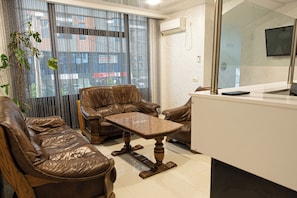 Reception - Batumi Inn (Batumi)