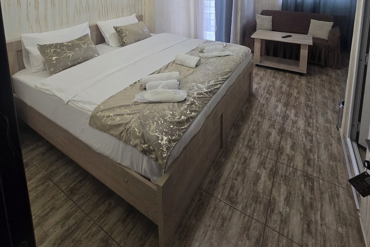 Family Double Room, Non Smoking, City View | Desk, laptop workspace, free WiFi