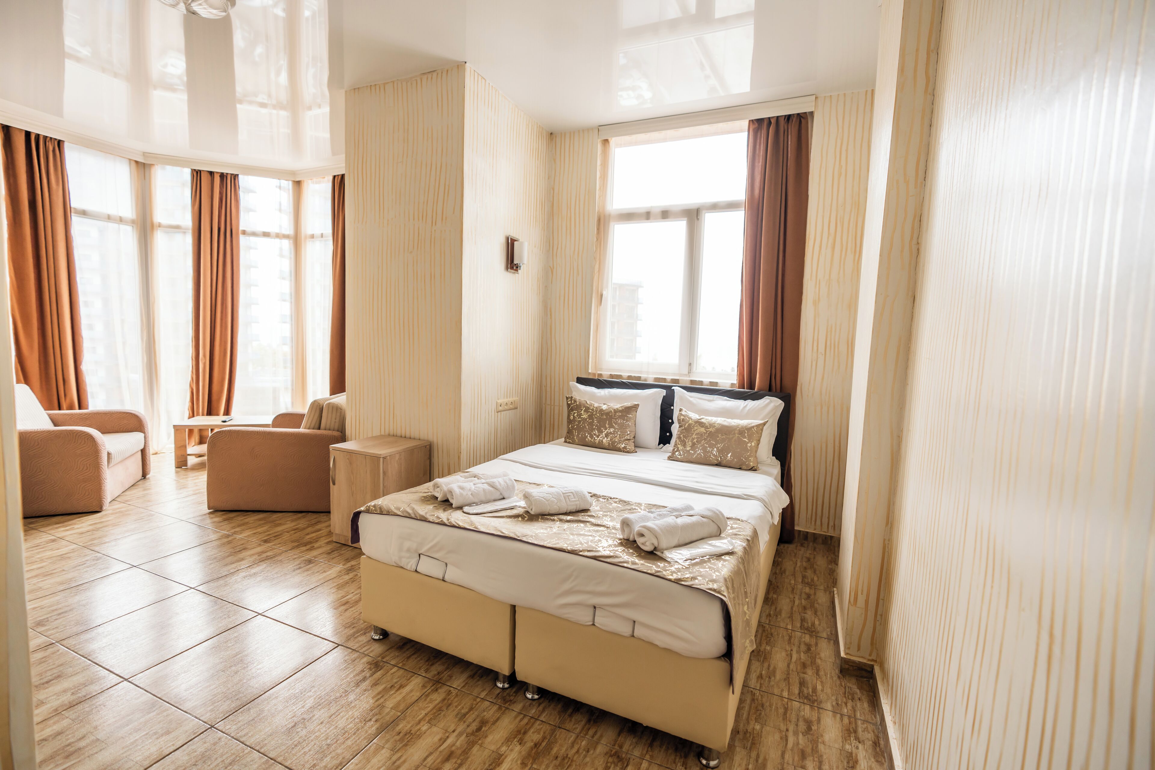 Desk, laptop workspace, free WiFi