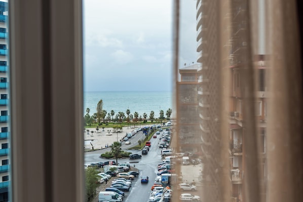 TV - Batumi Inn (Batumi)