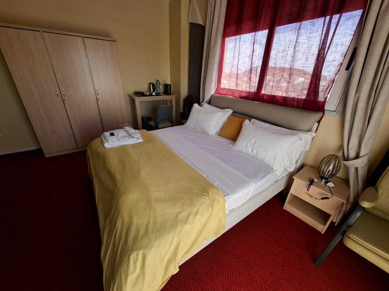 Studio Confort, vue piscine | Wi-Fi gratuit