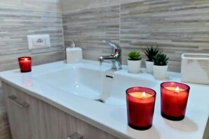 Shower, bidet - Green House Pula (Pula)