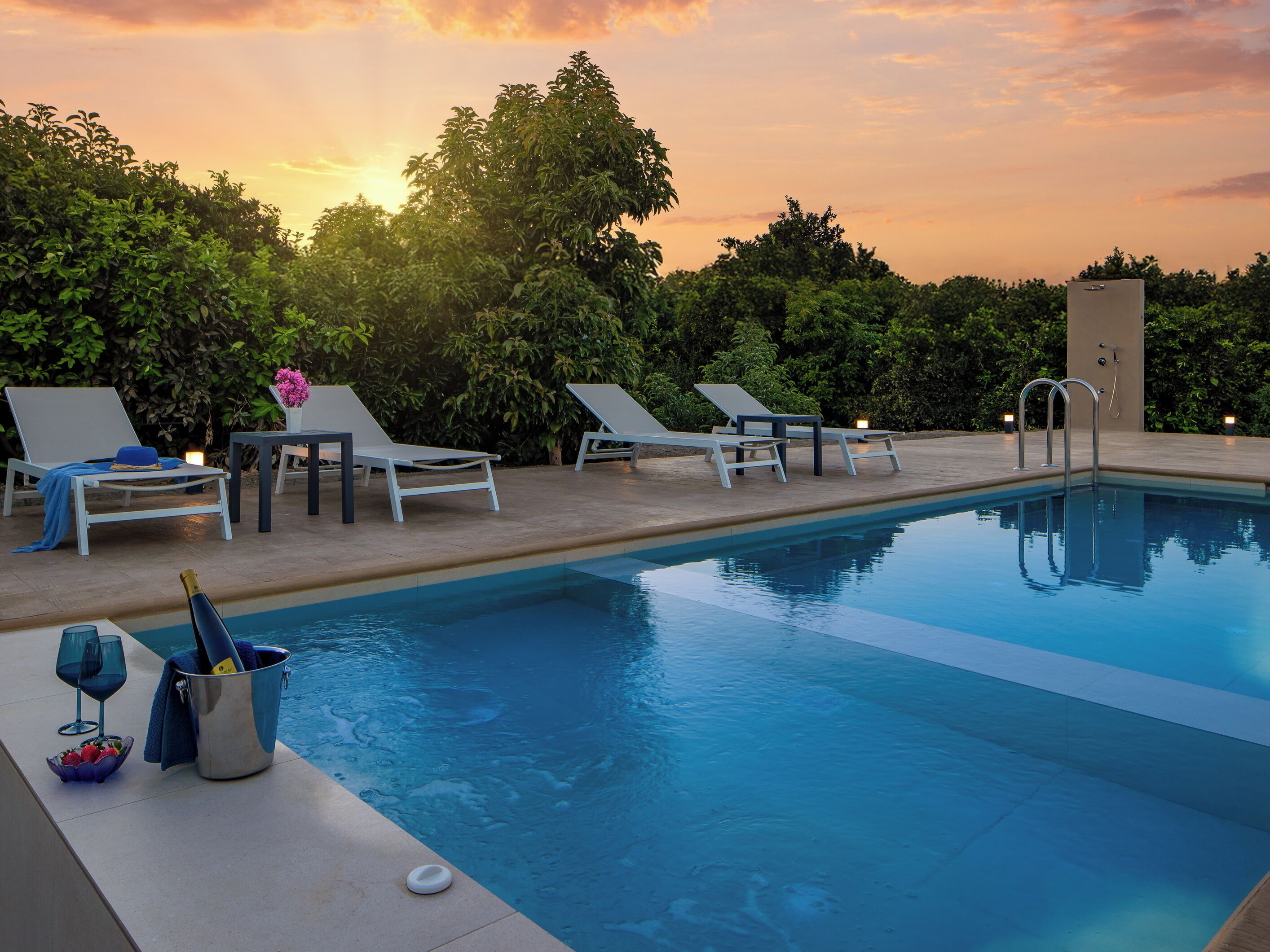 Luxury Villa, Garden View | Private pool