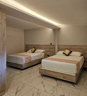 In-room safe, iron/ironing board, free WiFi - Remfort Hotel Antigua (Santa Ana)