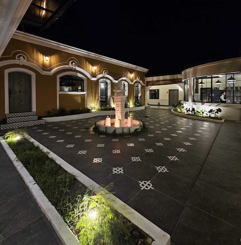 Remfort Hotel Antigua