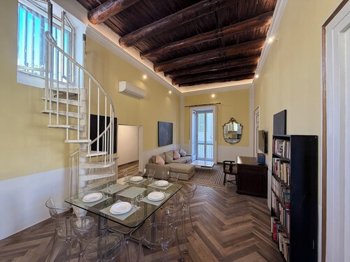 The Royal Penthouse 3-bedrooms with Panoramic Terrace