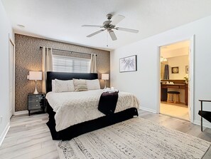 5 habitaciones, escritorio, wifi y ropa de cama 