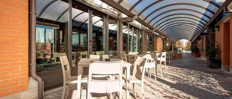 Bar (en la propiedad)