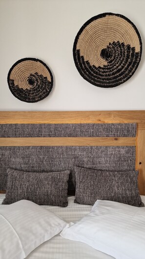 مكواة/لوح كي وواي فاي وملاءات أسرّة