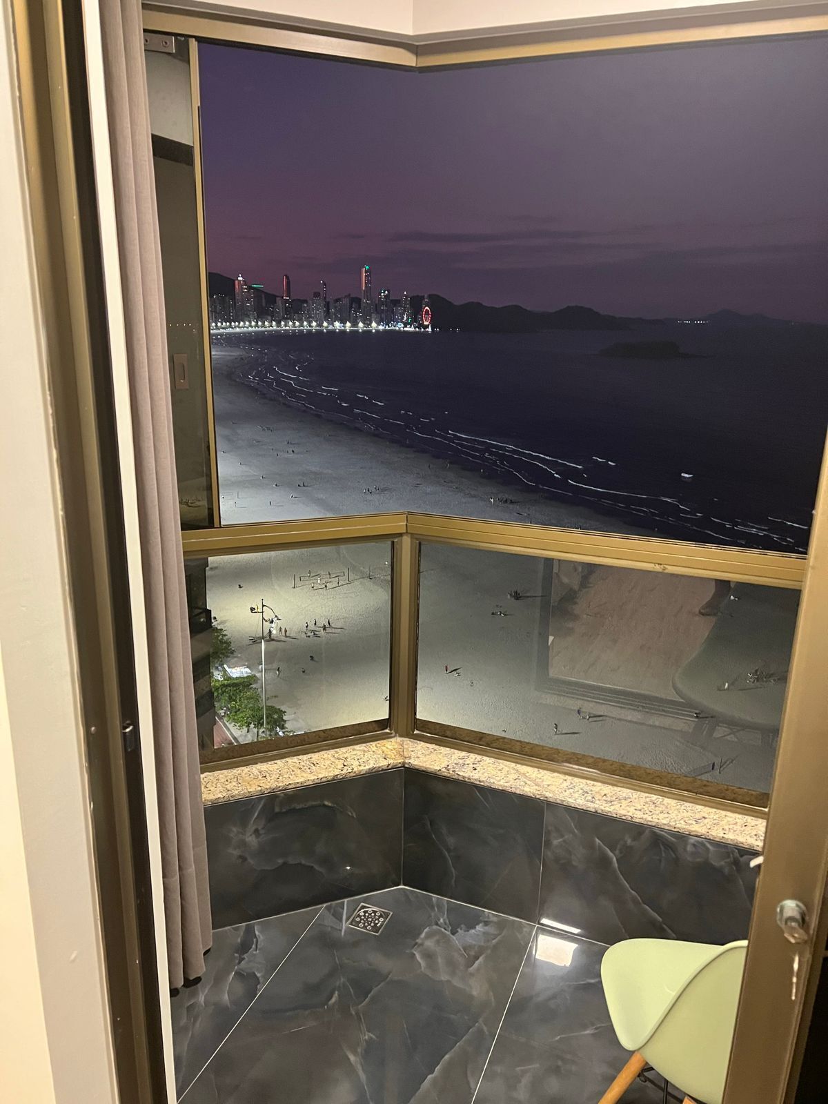 舒适公寓, 海滩景观 | 起居区