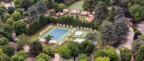 Außenpool (je nach Saison geöffnet)