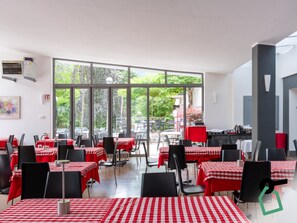 Free daily buffet breakfast - Hotiday Lago di Levico (Levico Terme)