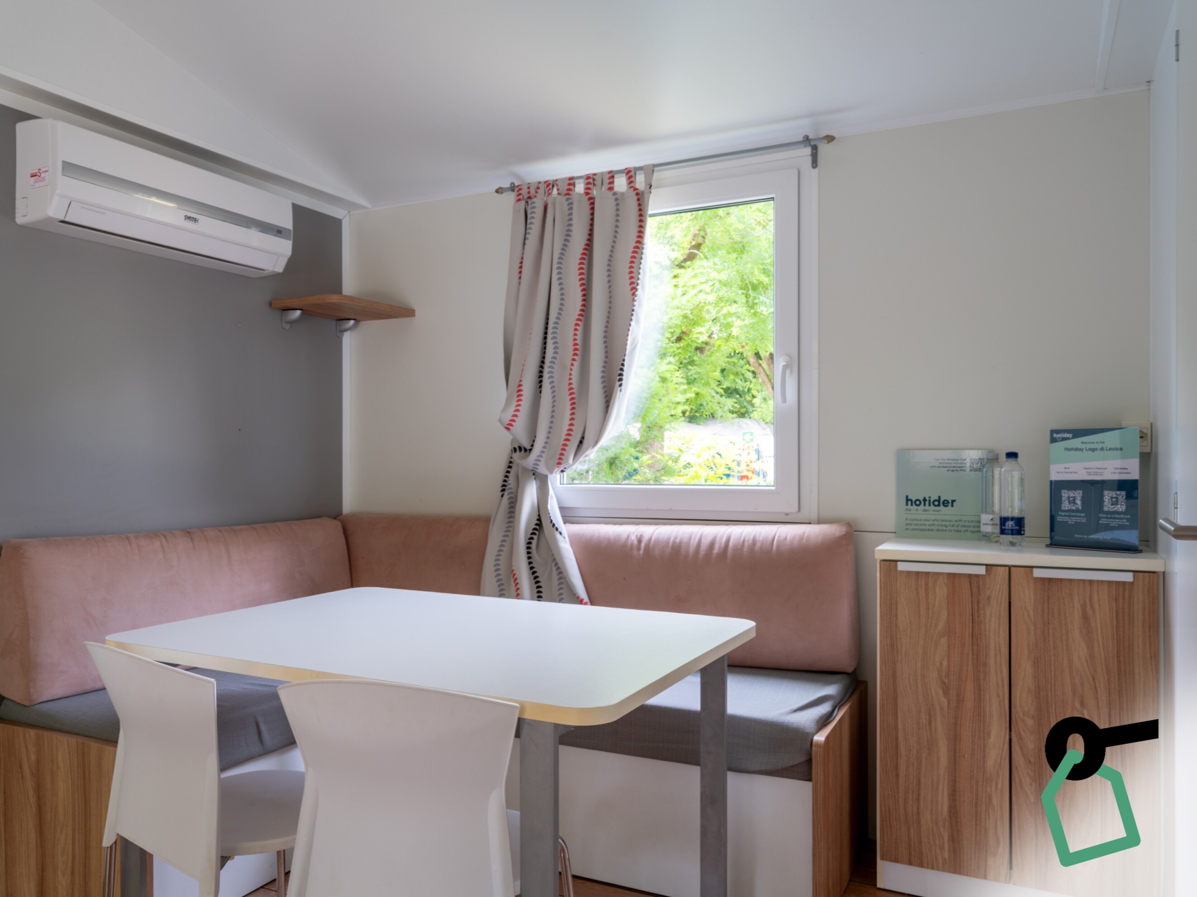 Standard Mobile Home | Private kitchen