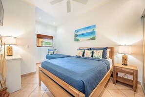 2 slaapkamers, een bureau, een strijkplank/strijkijzer, wifi