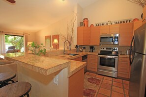 Private kitchen - 2 Bedroom at Woodhaven Country Club in Palm Desert. (Palm Desert)