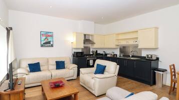 Cottage | Living area