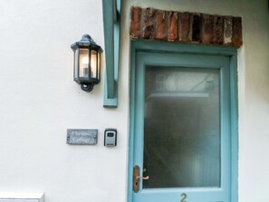 Cottage | Exterior detail - Chestnut Cottage (Bridlington)