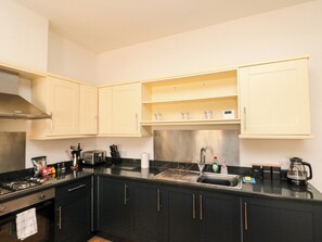 Casa de campo | Cozinha privada | Talheres/pratos/utensílios de cozinha