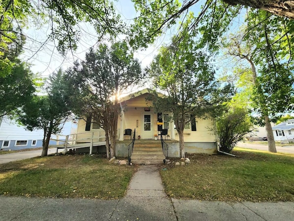 Exterior - The Cozy Corner in central Casper (Casper)