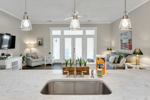 Elegant 4BR/ 3.5BA Beachside Home – Near the Boardwalk