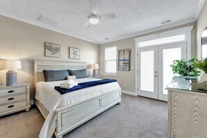 4 bedrooms, iron/ironing board, free WiFi, bed sheets