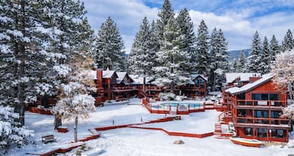 Relaxed Lakefront Living • Cozy 1BR Tahoe Condo