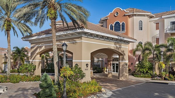 المنشأة من الخارج