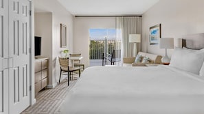 2 habitaciones, caja de seguridad en la habitación y escritorio 