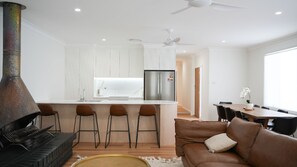 Smart TV, fireplace - Bay Pool Retreat - A stylish coastal home with luxury furnishings and swimming pool (Nelson Bay)