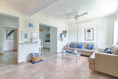 Bright & Stylish Beach Condo in Cap Cana
