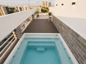Pool - Central location Close to Ocean King Bed (Santo Domingo)