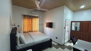 Standard Room | Iron/ironing board, free WiFi