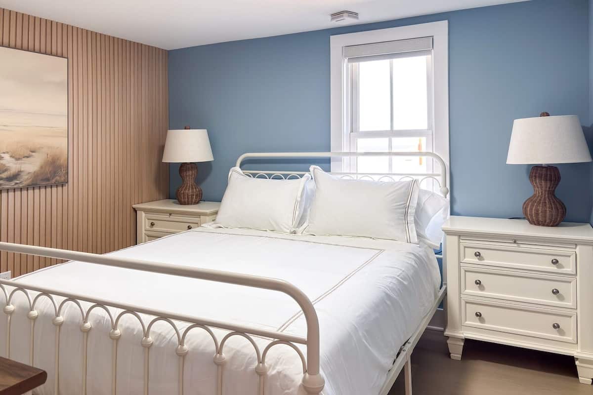 Deluxe Room, 1 Queen Bed, Ocean View