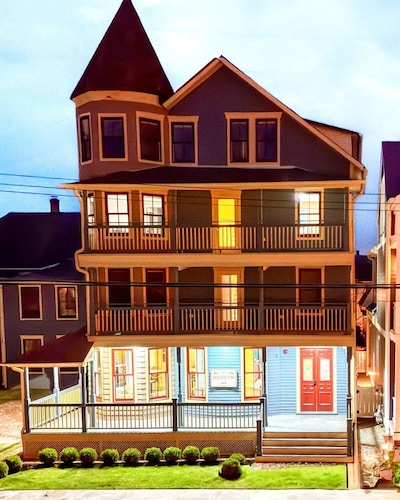 The Marilyn Inn