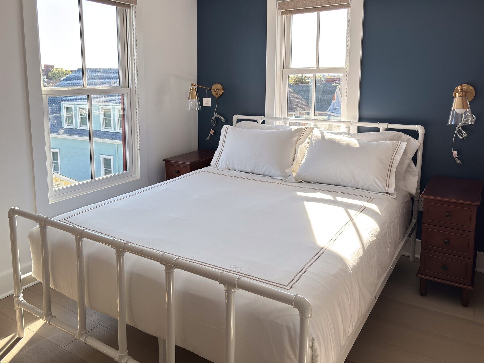 Standard Room, 1 Queen Bed