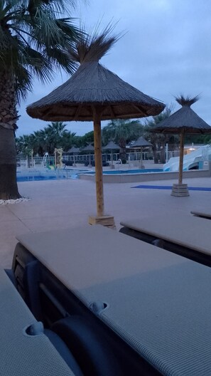 Pool - 40 sq.m. mobile home in a 5-star campsite 500m from the beach (Torreilles)