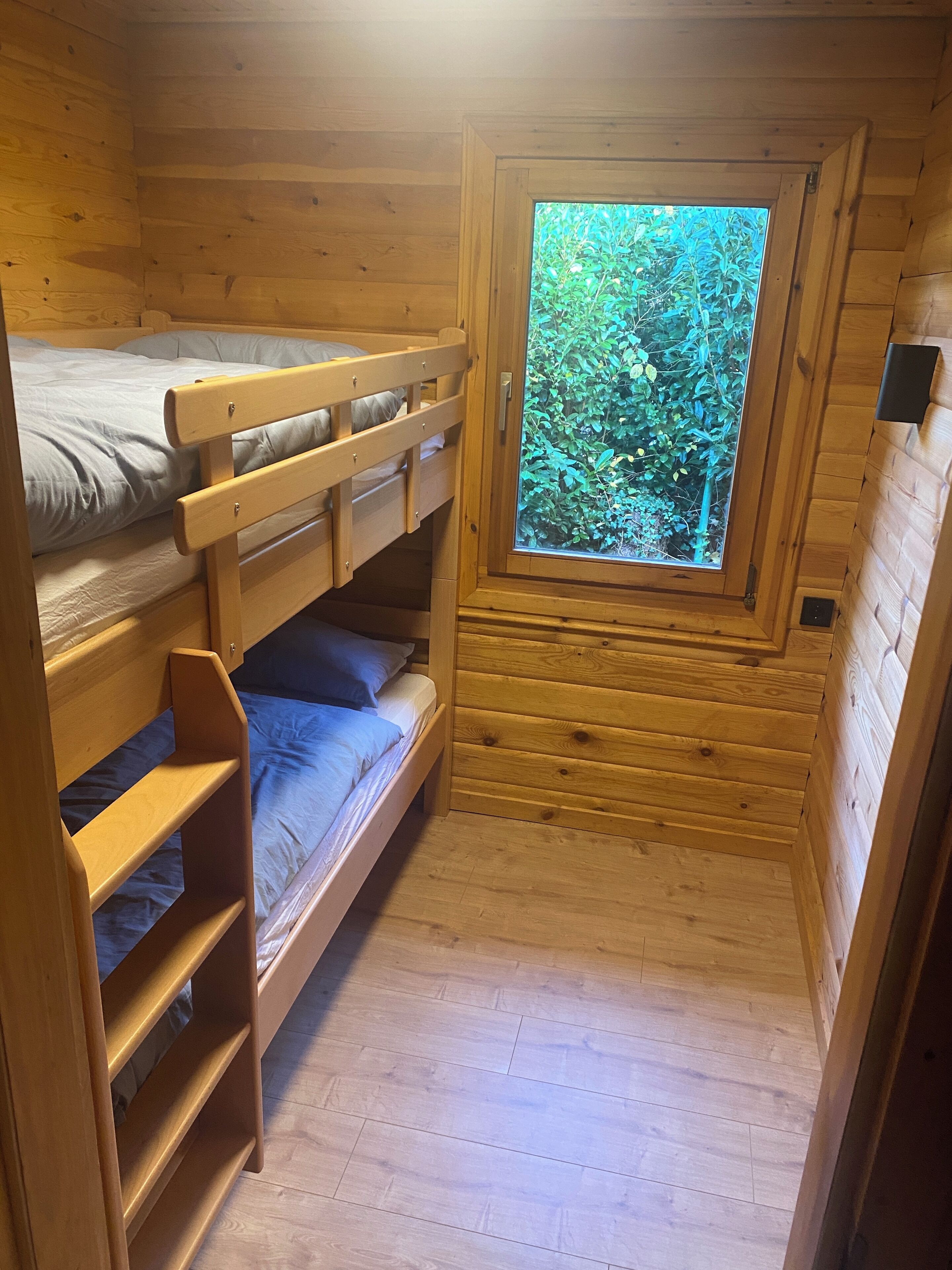 2 bedrooms, Internet, bed sheets