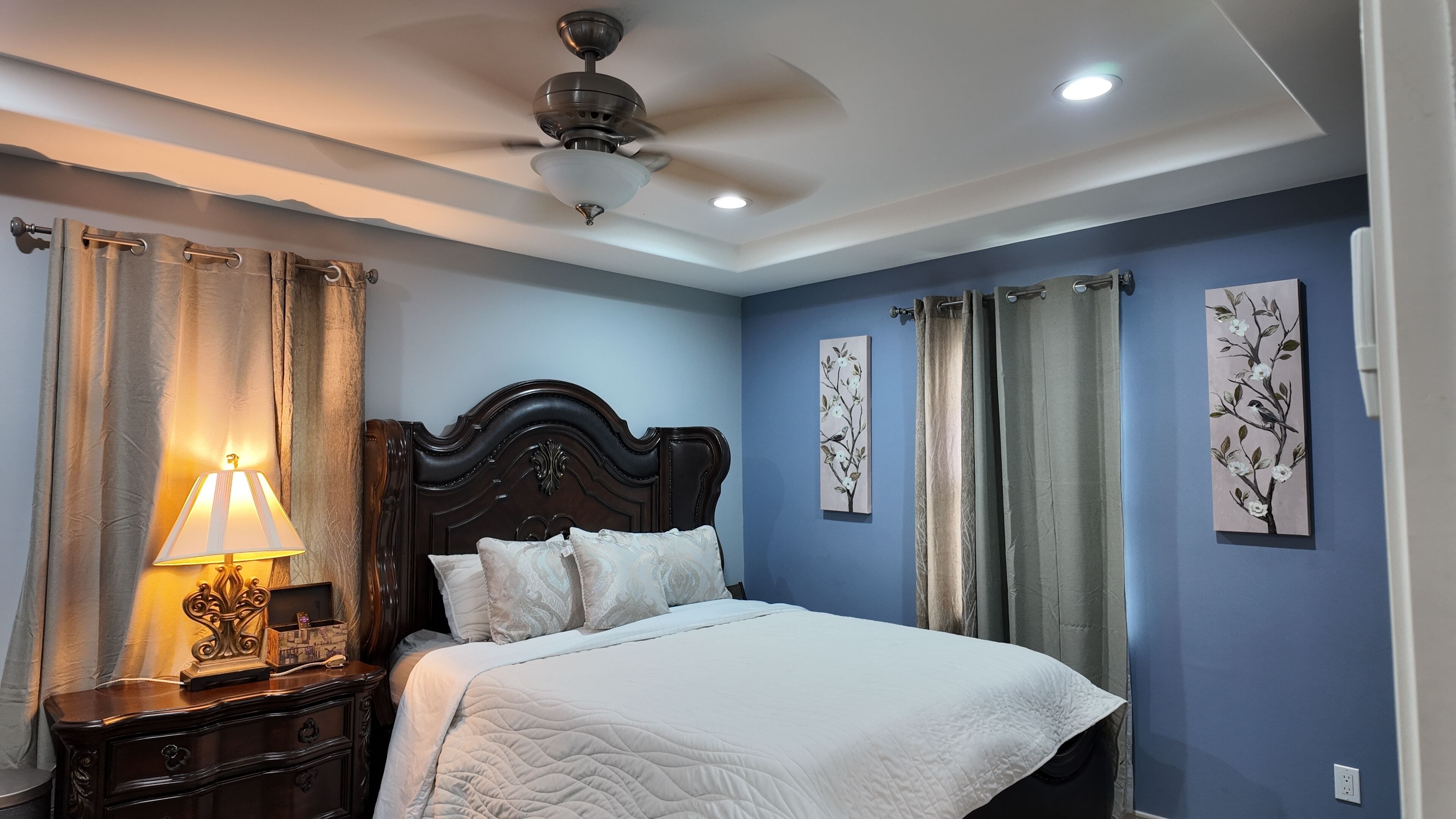 4 Schlafzimmer, Schreibtisch, Bügeleisen/Bügelbrett, kostenloses WLAN