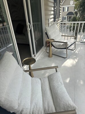 Property grounds - A8 Ocean Walk - 1 bed 1 bath beautiful street view, steps to heated pool. (St. Simons Island)