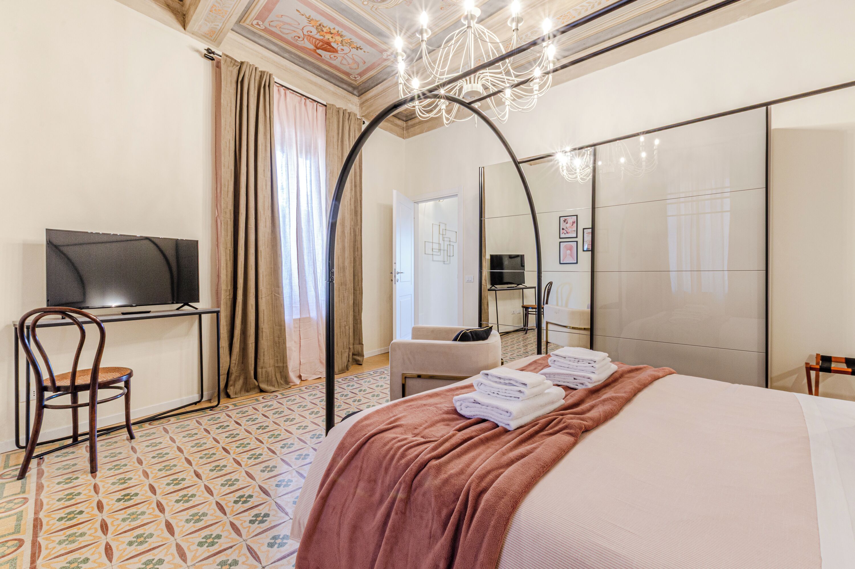 Apartment In The Center, A Few Steps From Piazza Del Campo, With Balcony And View - Siena