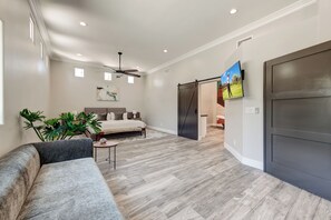 Interior - Luxury 7BR Wild West Estate in Scottsdale, Pool, Spa, Golf, Bocce! (Scottsdale)