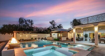 Luxury 7BR Wild West Estate in Scottsdale, Pool, Spa, Golf, Bocce!