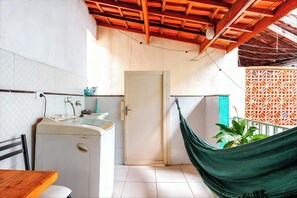 Interior - Compact shelter Vl. Augusta Complete with Balcony and Laundry Room (Guarulhos)